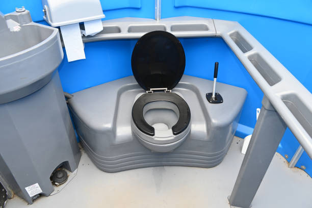Best Portable toilet rental cost  in Garland, NC