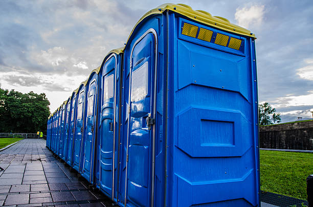 Best Portable restroom trailer rental  in Garland, NC